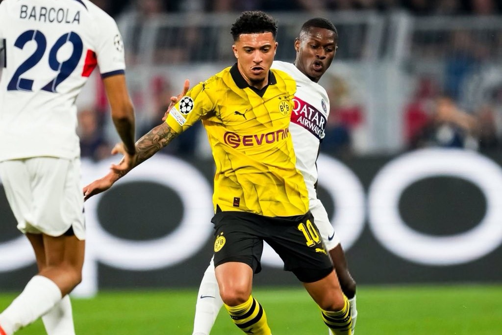 包含多特蒙德发布备战花絮；国际比赛日官宣签约；欧联任务艰巨；数据趋势出现新变化的词条